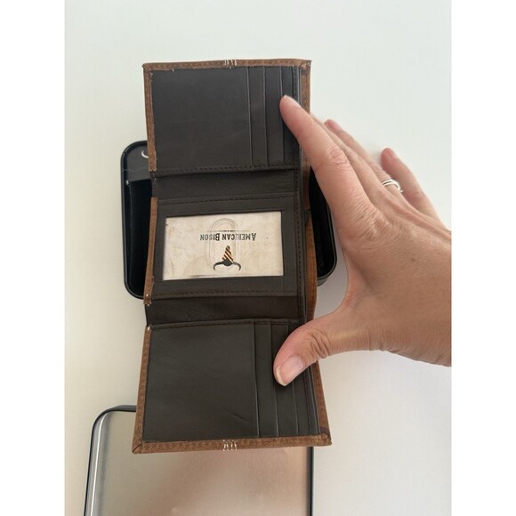 American Bison Genuine Leather Trifold Wallet Brown NEW - Picture 6 of 9
